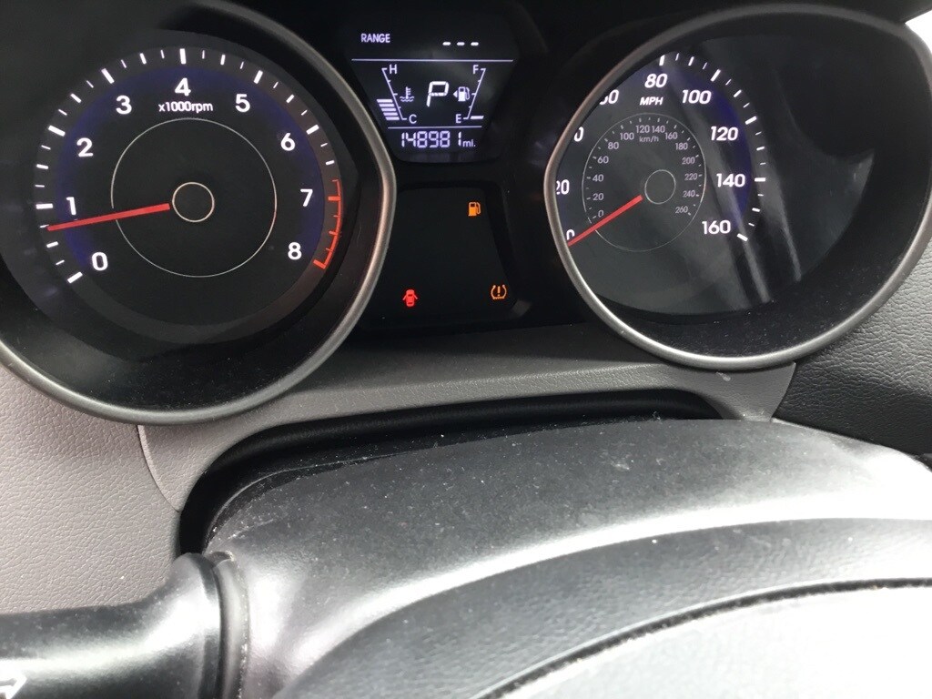 2016 Hyundai Elantra SE photo 2