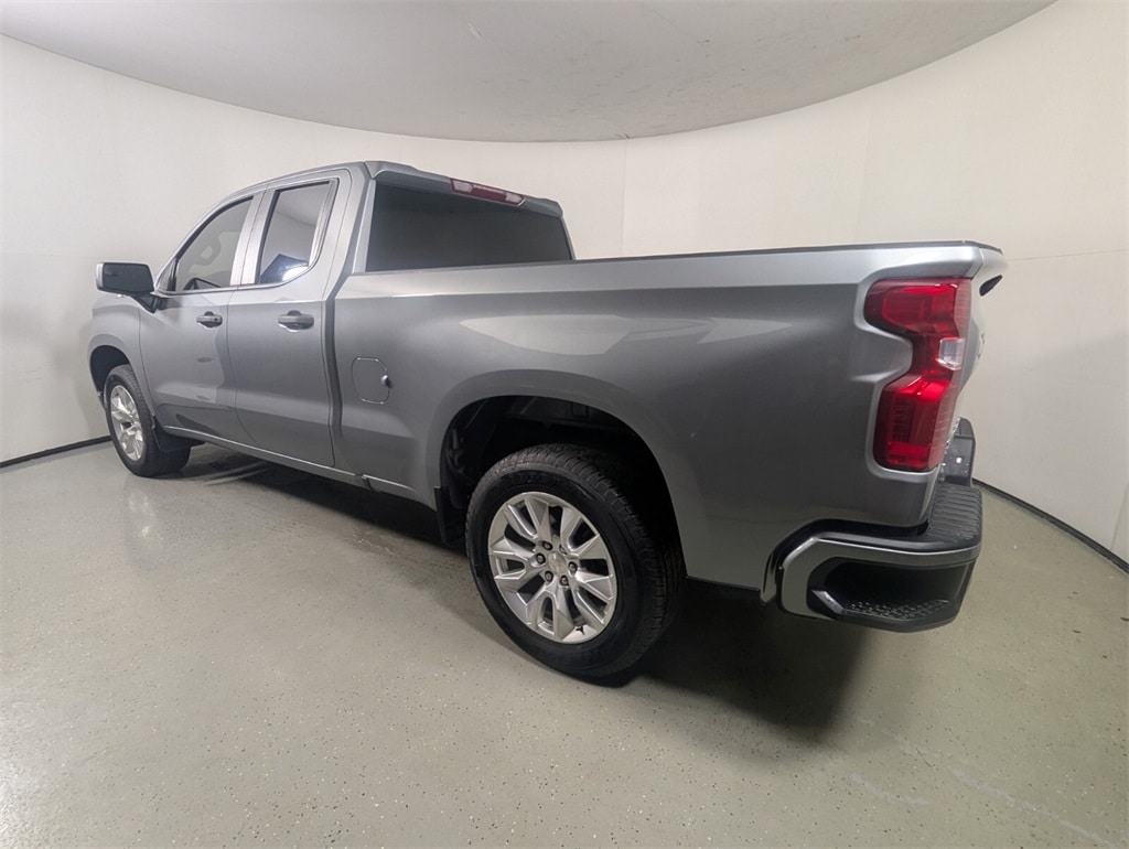 2023 Chevrolet Silverado 1500 Custom photo 4