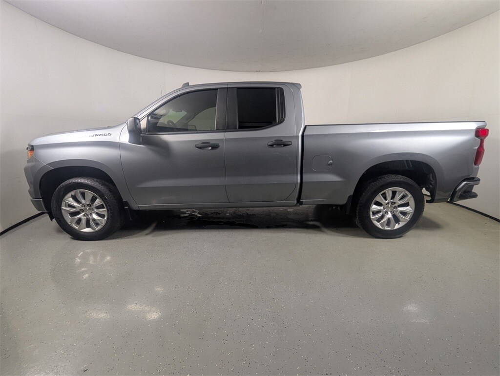 2023 Chevrolet Silverado 1500 Custom photo 4