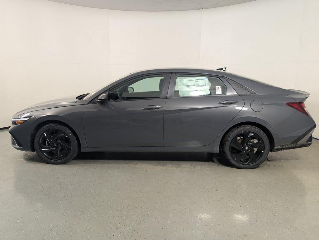 New 2026 Hyundai Elantra SEL Sport Sedan