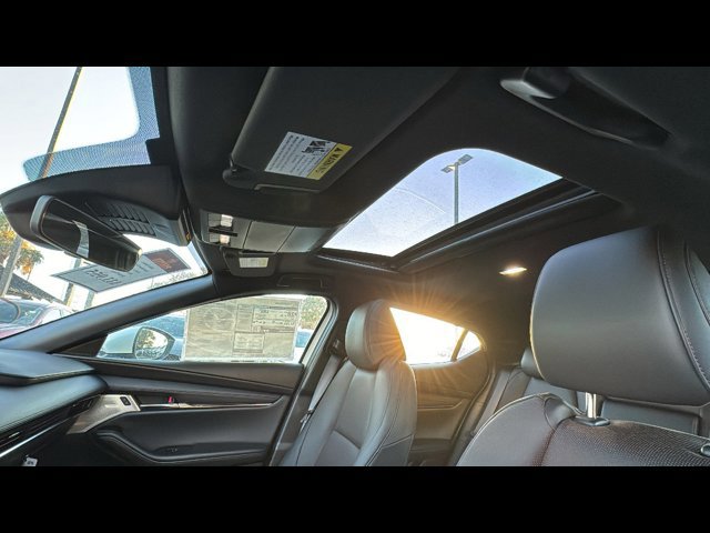 2026 Mazda Mazda3 Premium - Photo 15