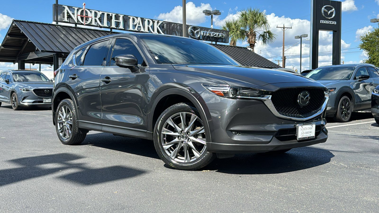 Used 2019 Mazda CX-5 Signature with VIN JM3KFBEY4K0605716 for sale in San Antonio, TX