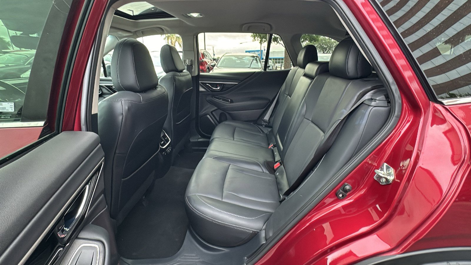2021 Subaru Outback Limited - Photo 16