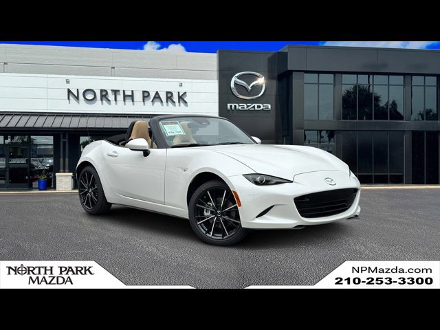 2026 Mazda MX-5 Miata Grand Touring Auto's photo