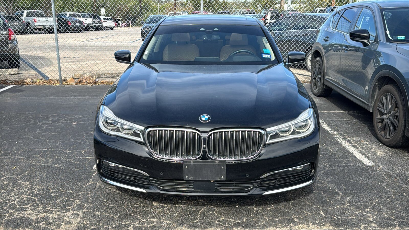 2017 Bmw 750i Sedan photo 2