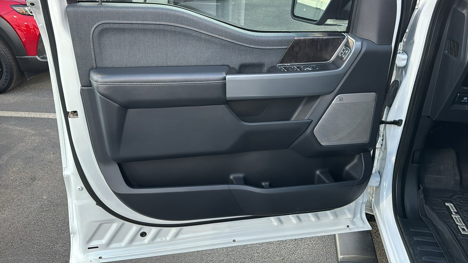 2023 Ford F-150 Lariat - Photo 11
