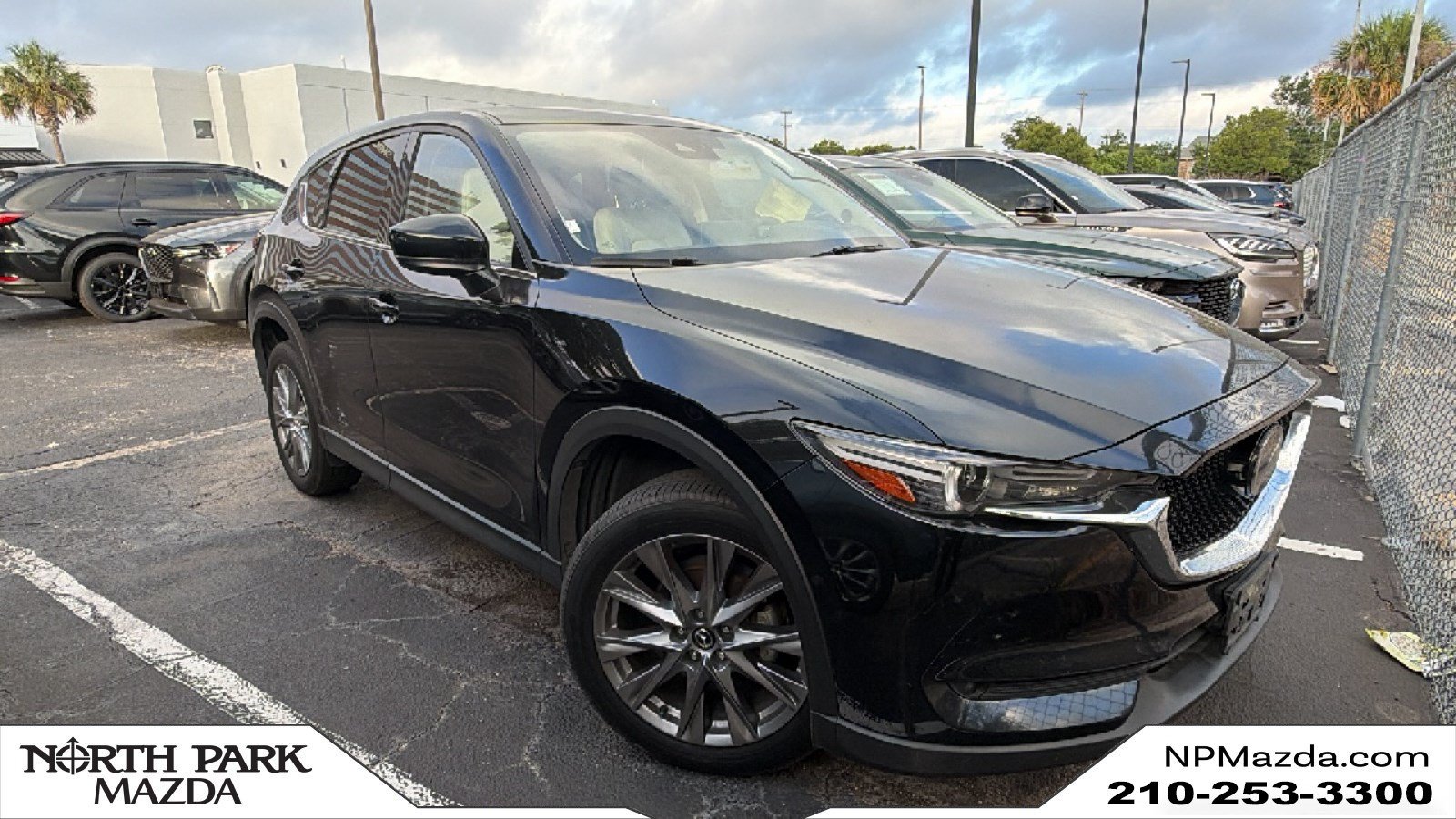 2021 Mazda CX-5 Grand Touring Auto's photo