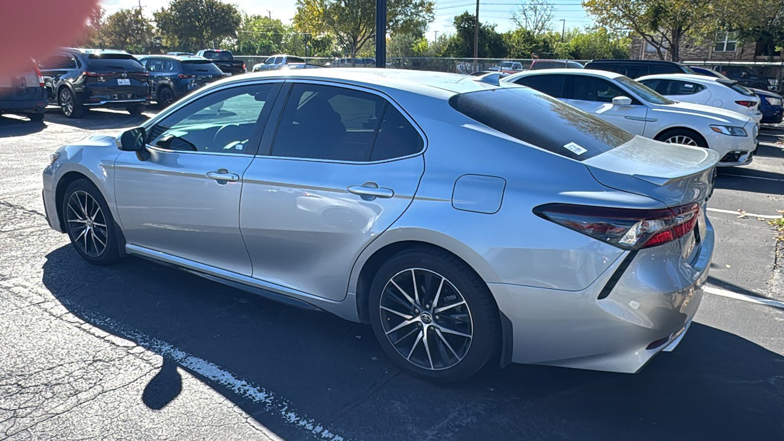 2021 Toyota Camry SE photo 4