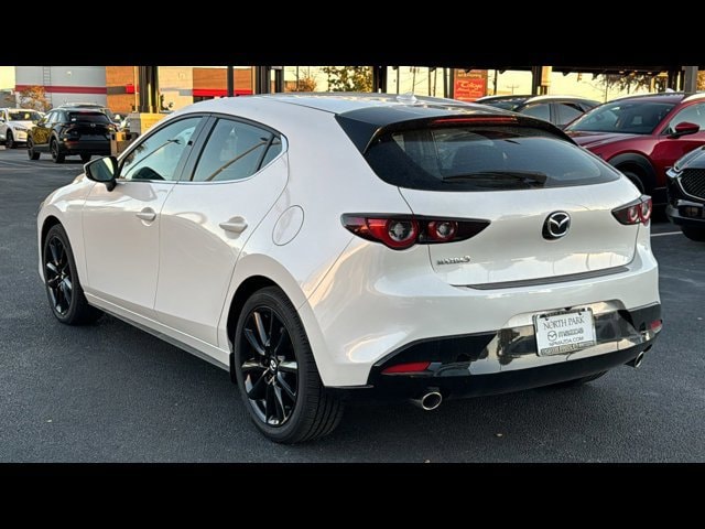2026 Mazda Mazda3 Premium - Photo 6