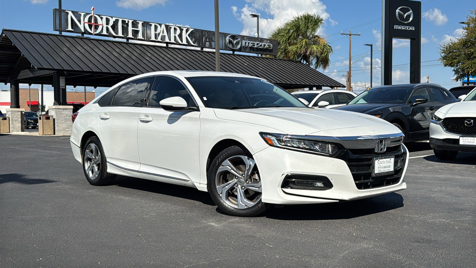 2018 Honda Accord EX-L 1.5T photo 2