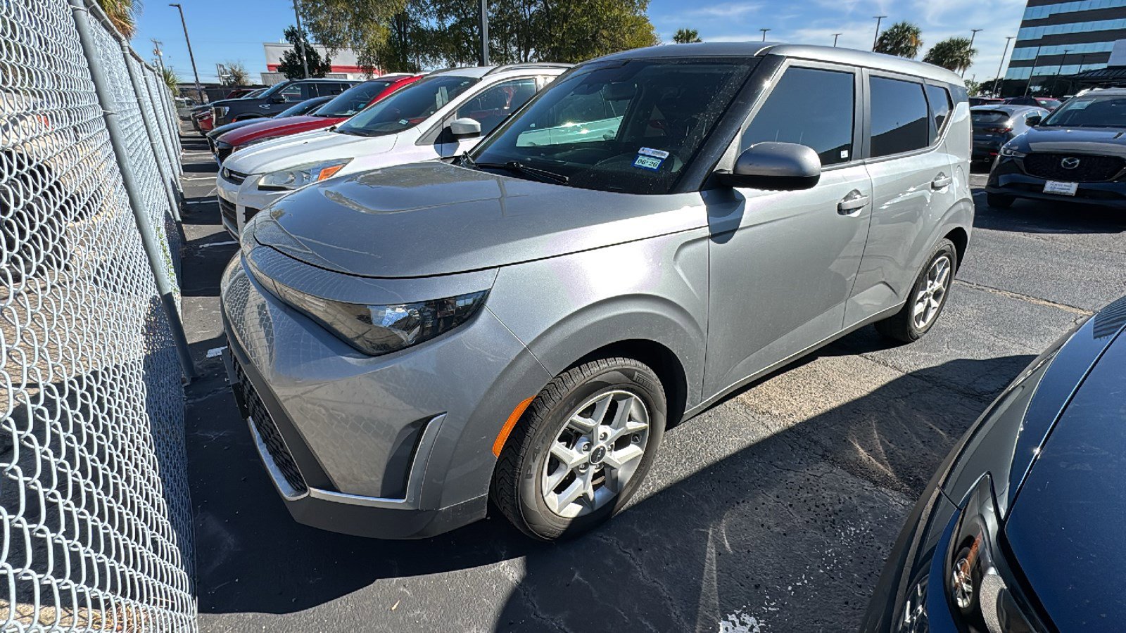 2023 Kia Soul LX S photo 2