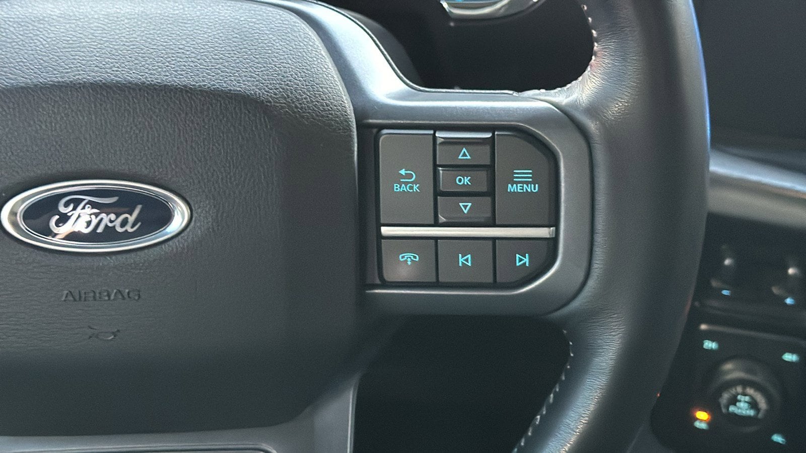 2023 Ford F-150 Lariat - Photo 31