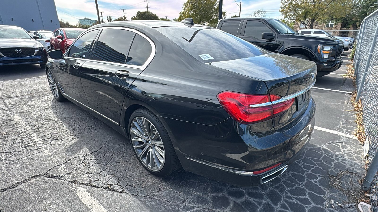 2017 Bmw 750i Sedan photo 4