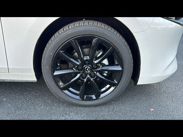 2026 Mazda Mazda3 Premium - Photo 10