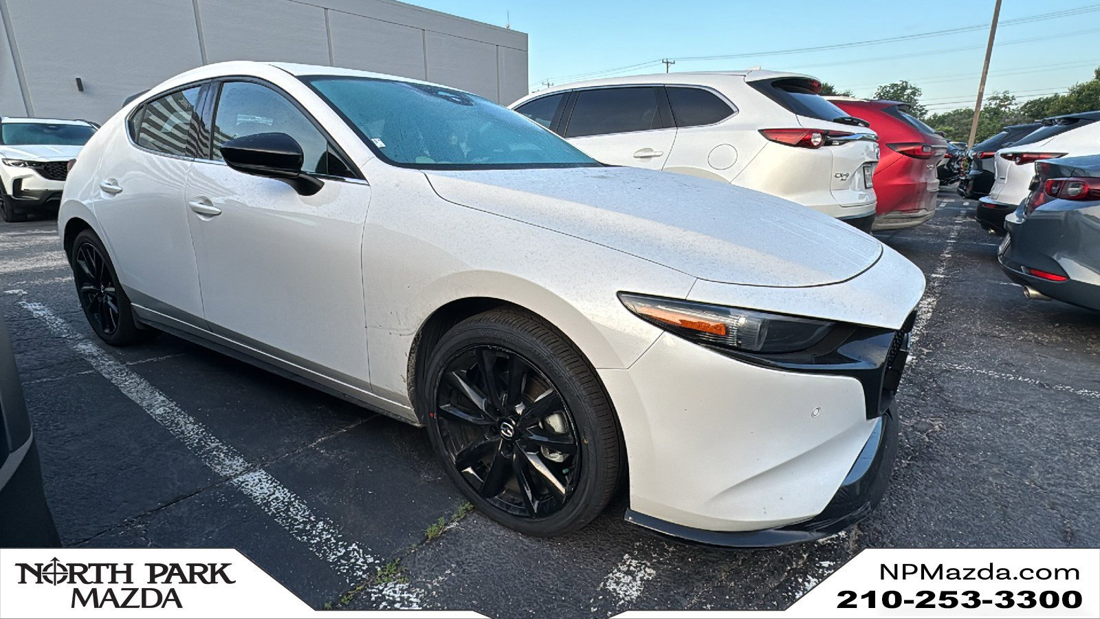 2025 Mazda CX-3 Premium Plus 2.5 AT 5-Door SKYACTIV AWD's photo