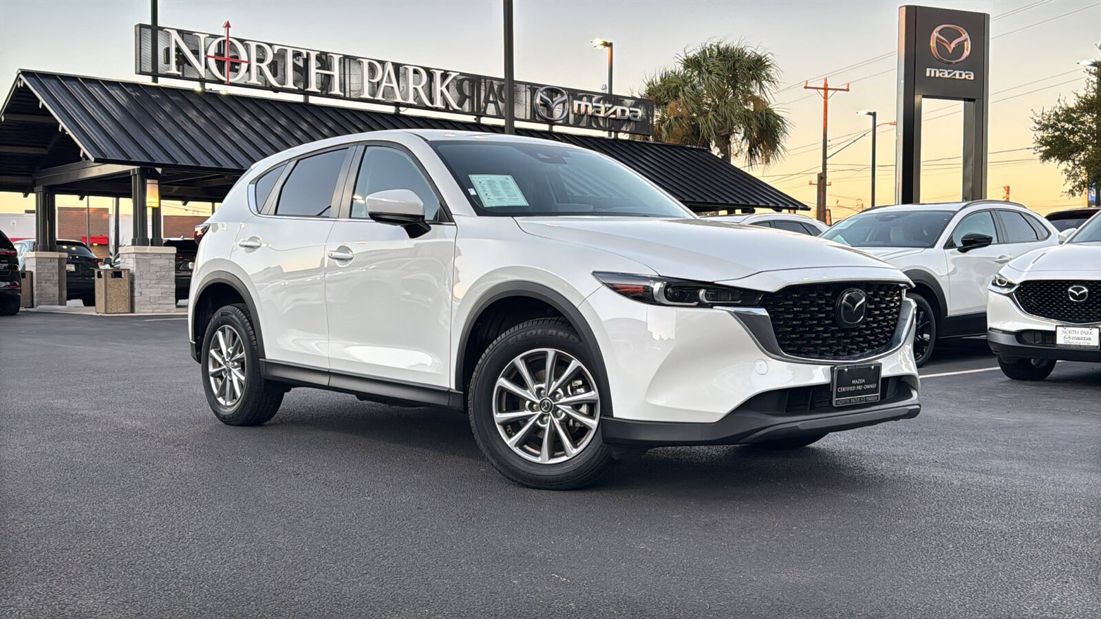 2023 Mazda CX-5 2.5 Select photo 2