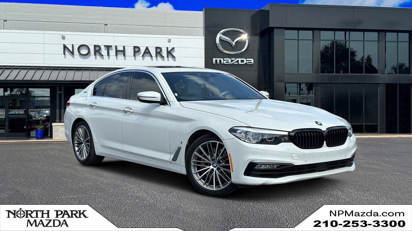 2018 BMW 5 Series 530e iPerformance Sedan's photo