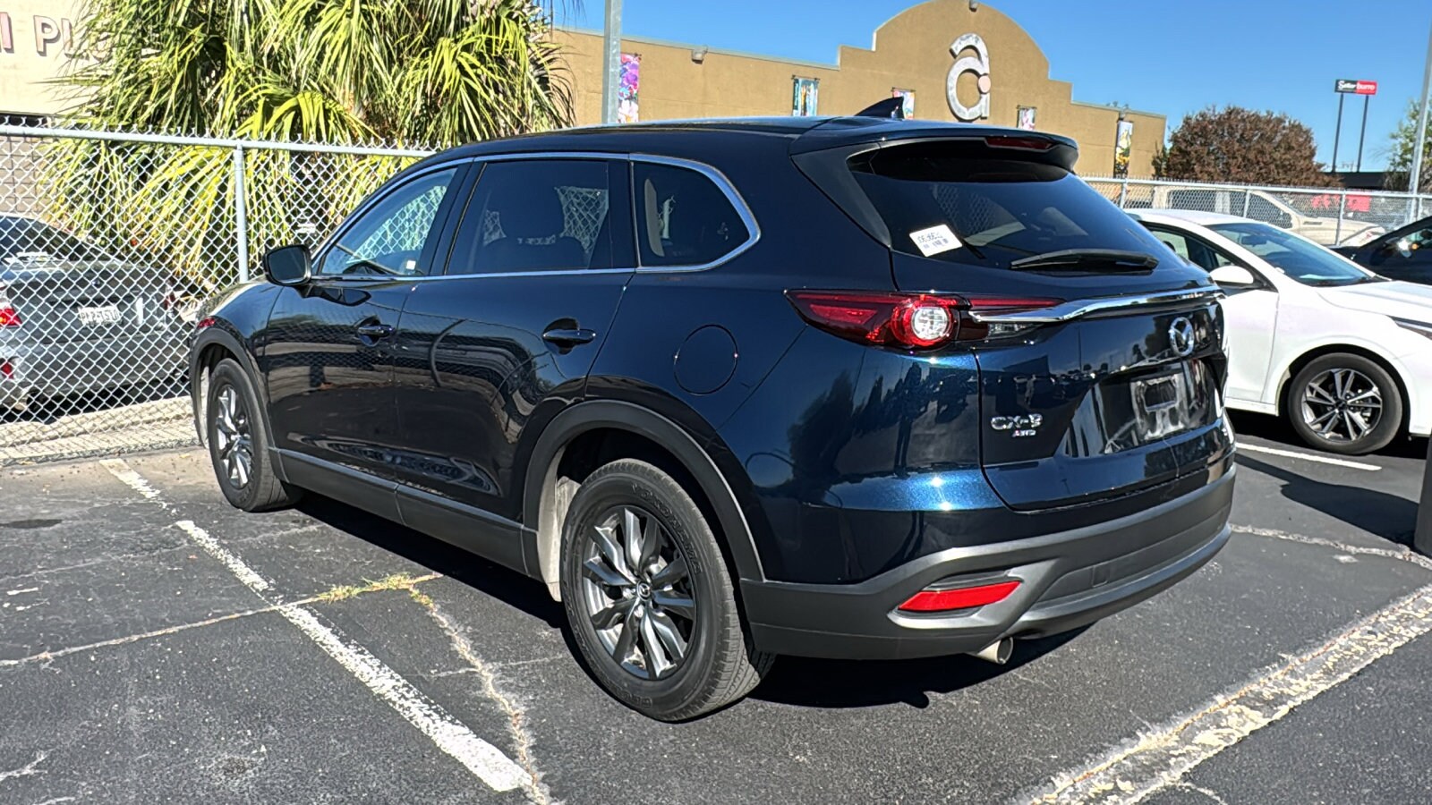 2023 Mazda CX-9 Touring photo 3