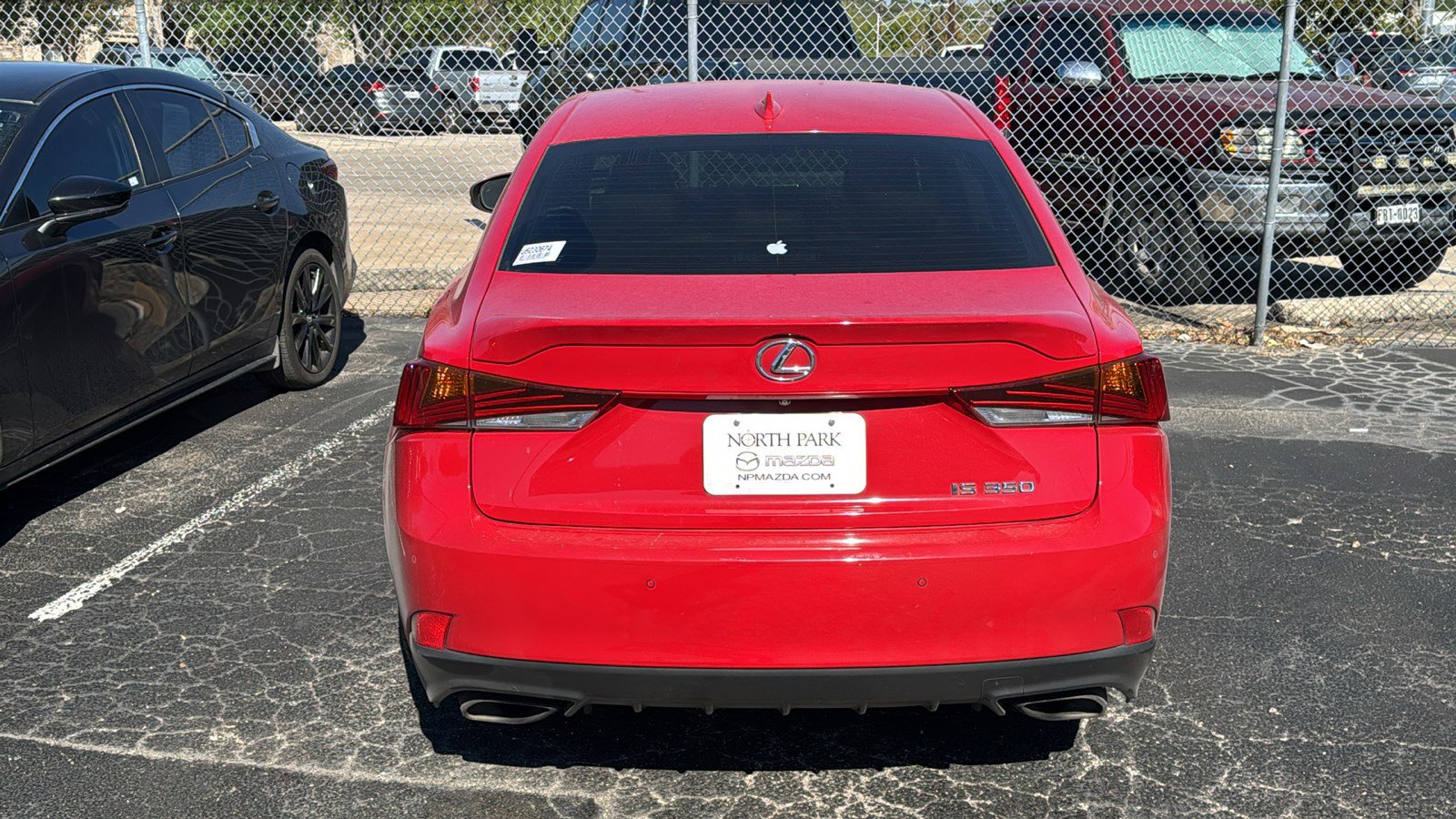 2017 Lexus IS 350 photo 3