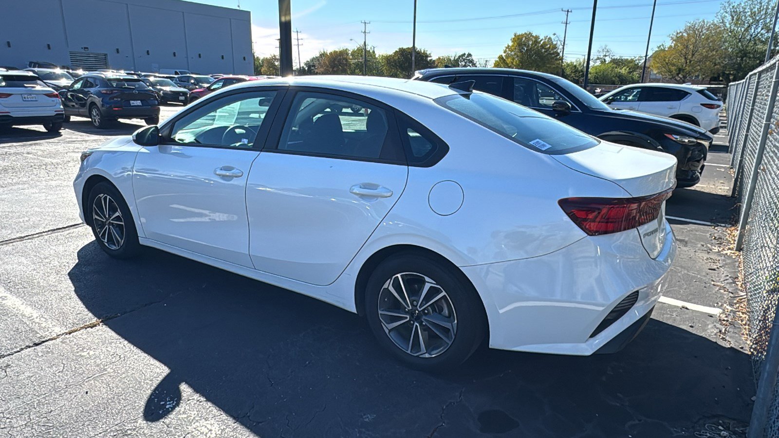 2023 Kia Forte LXS photo 4
