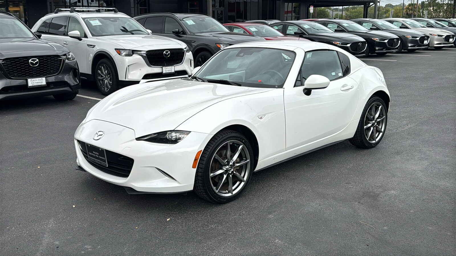 2023 Mazda MX-5 Miata Miata RF Grand Touring photo 4
