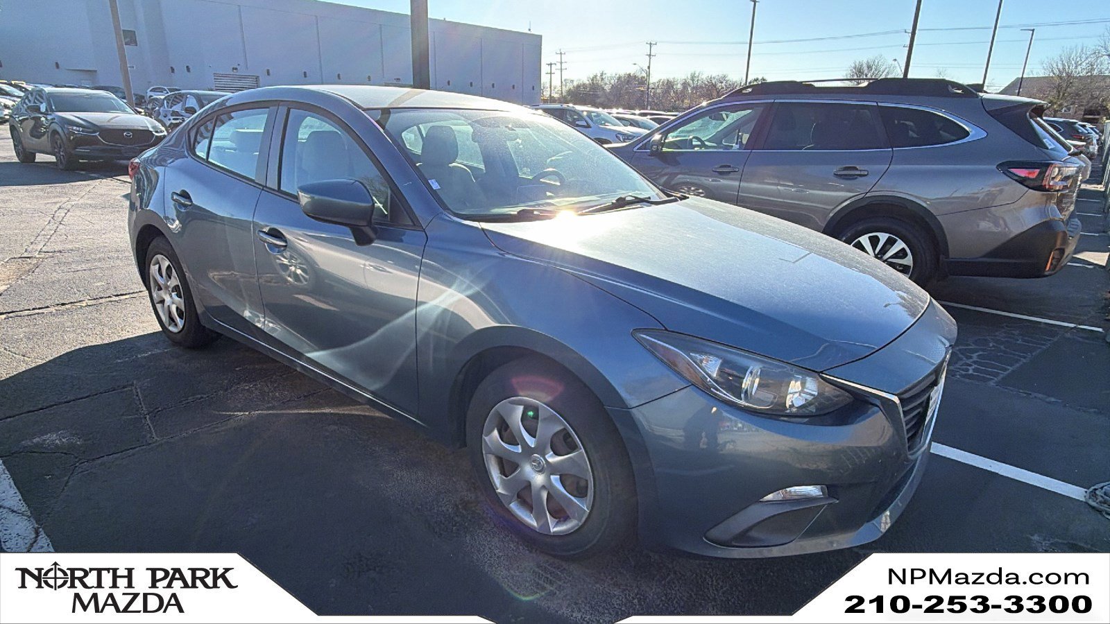 2016 Mazda MAZDA3 i Sport's photo