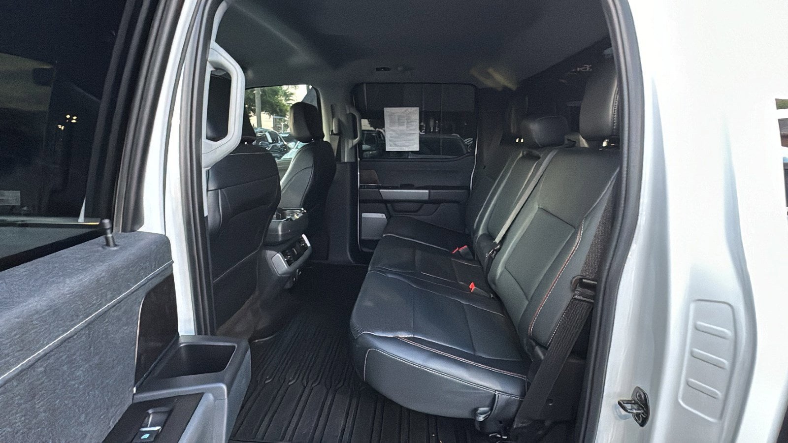 2023 Ford F-150 Lariat - Photo 16