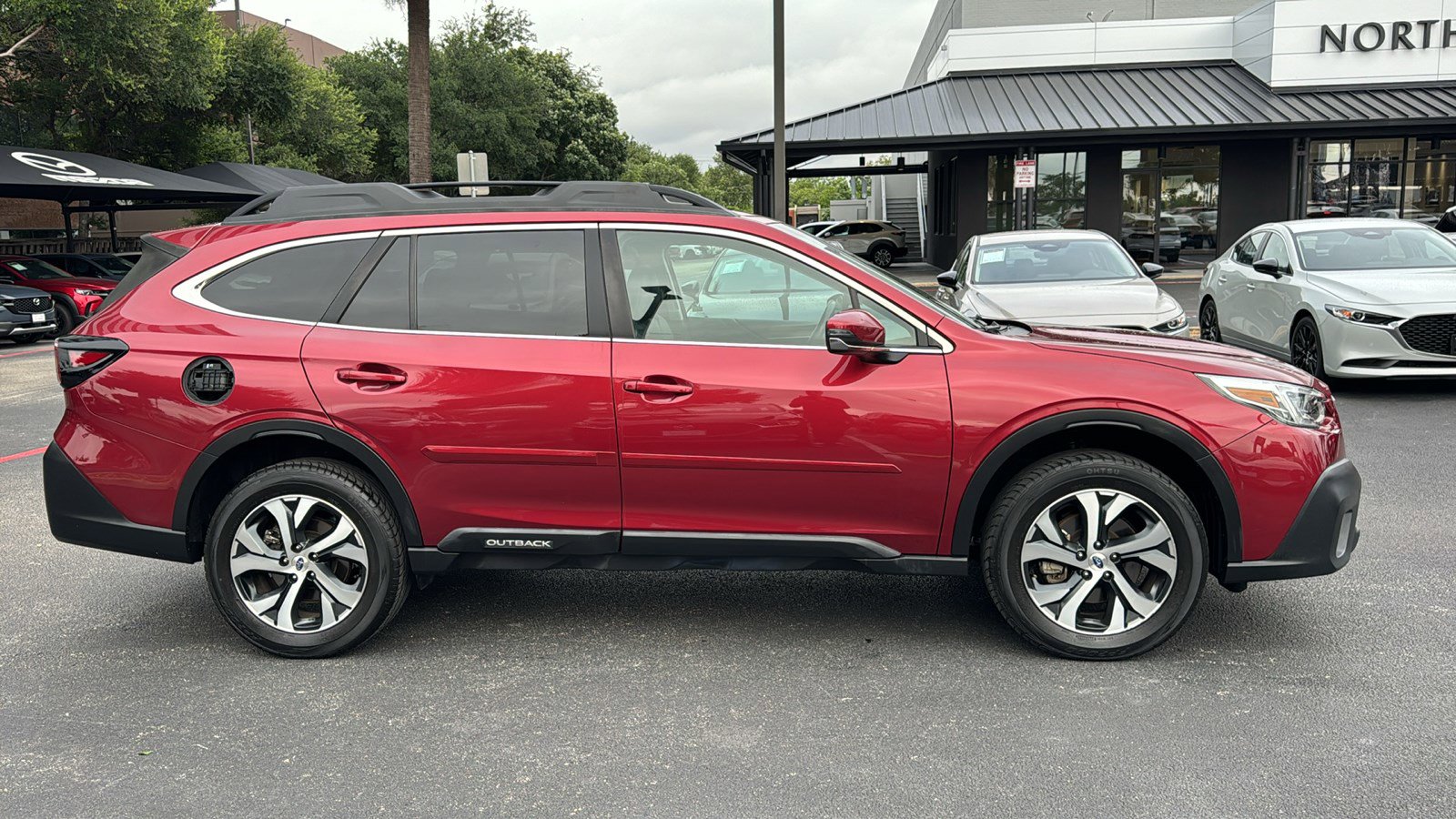 2021 Subaru Outback Limited - Photo 9