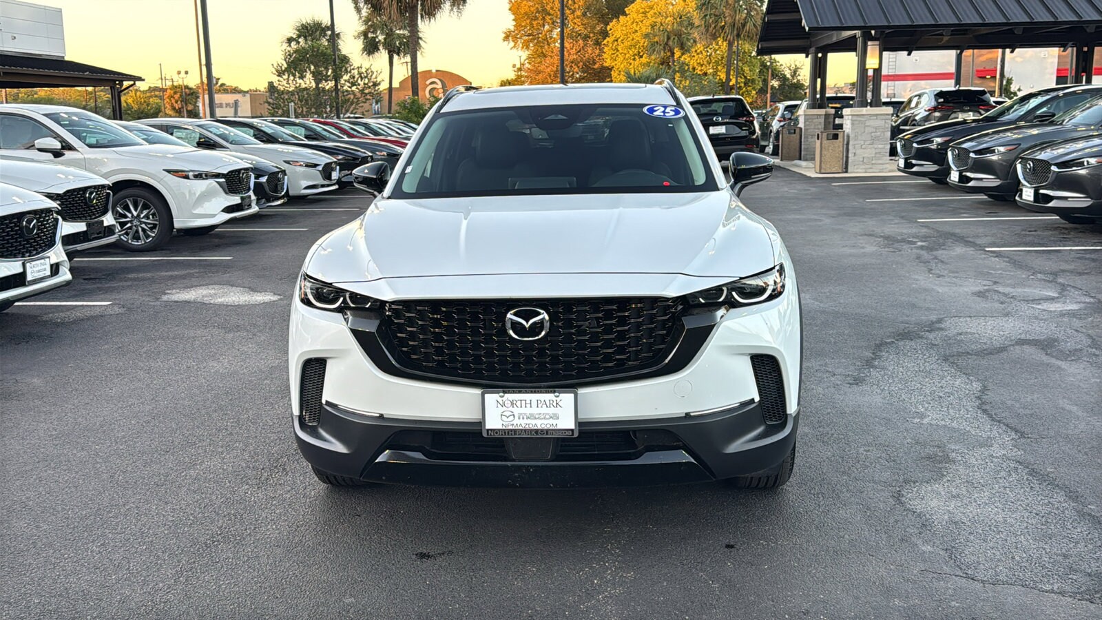2025 Mazda CX-50 Premium photo 2