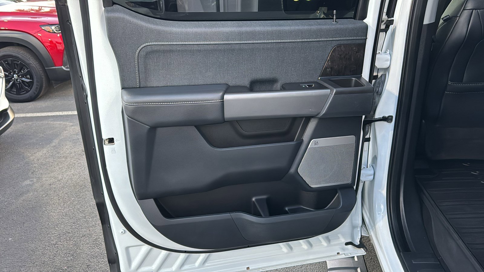 2023 Ford F-150 Lariat - Photo 18