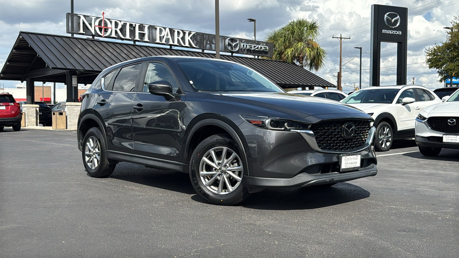2022 Mazda CX-5 2.5 S Preferred photo 2