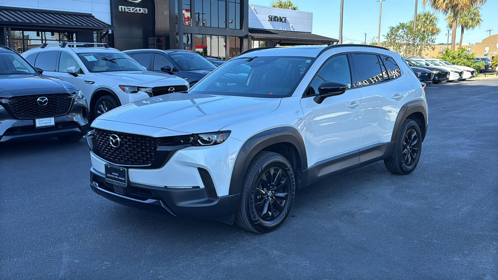 2025 Mazda CX-50 Premium photo 4