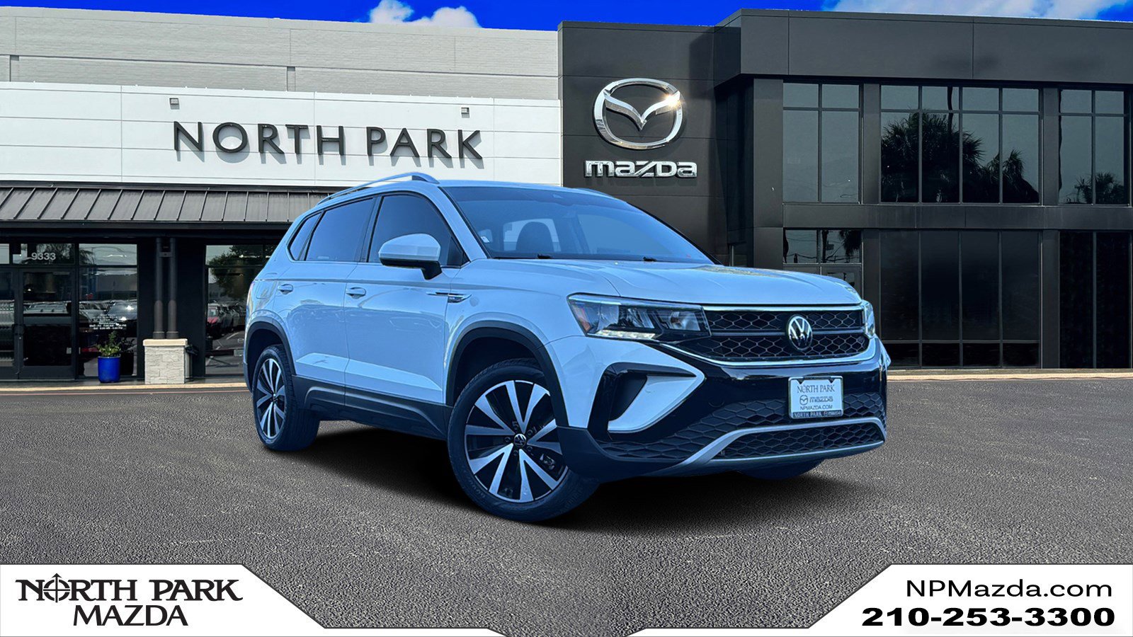 2023 Volkswagen Taos SE's photo