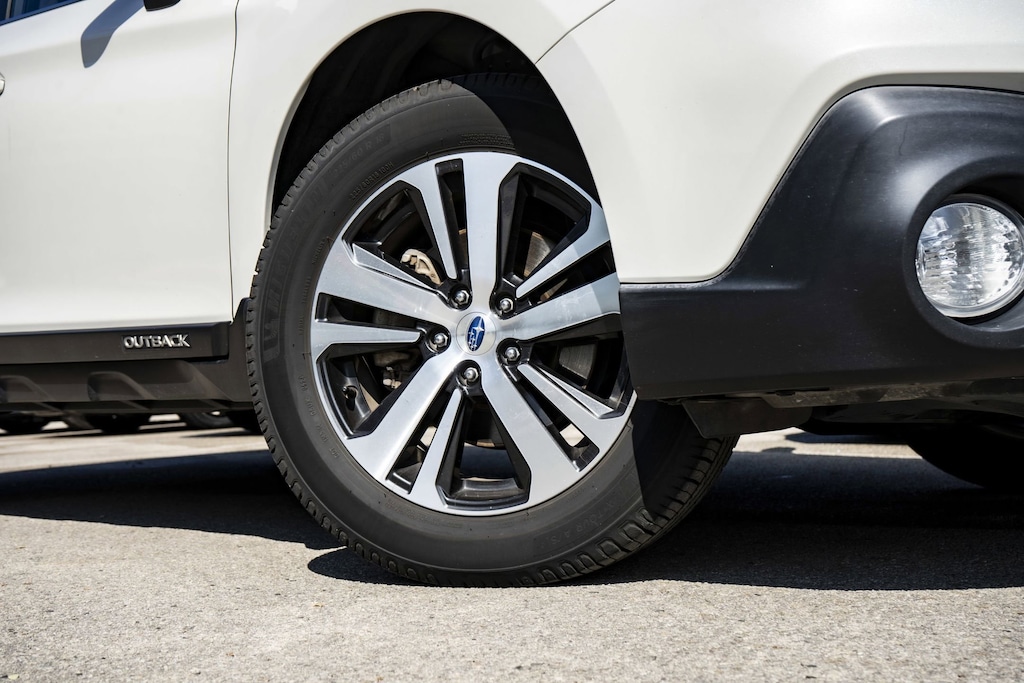 Used 2018 Subaru Outback 3.6R Limited SUV