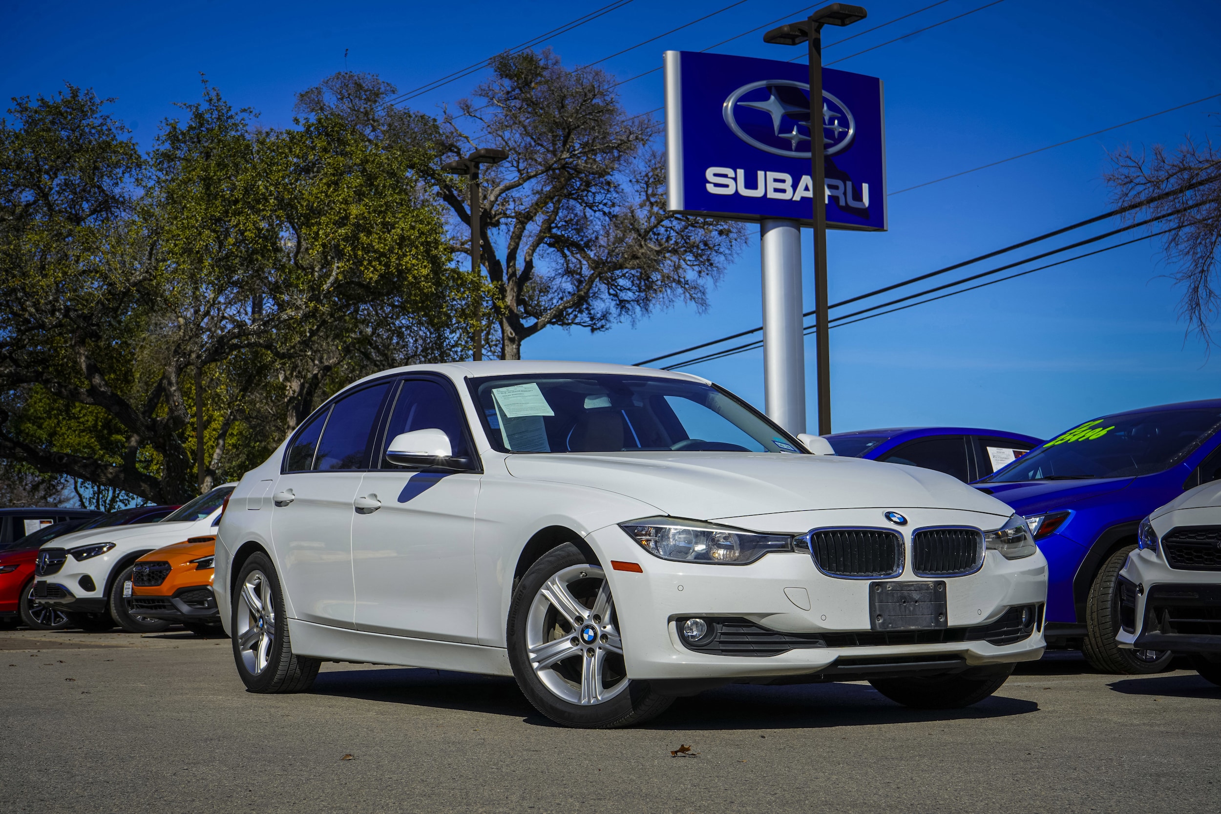 2015 BMW 3 Series 320i's photo