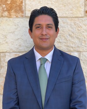 Staff member Chris Tavarez from e999b0402da3