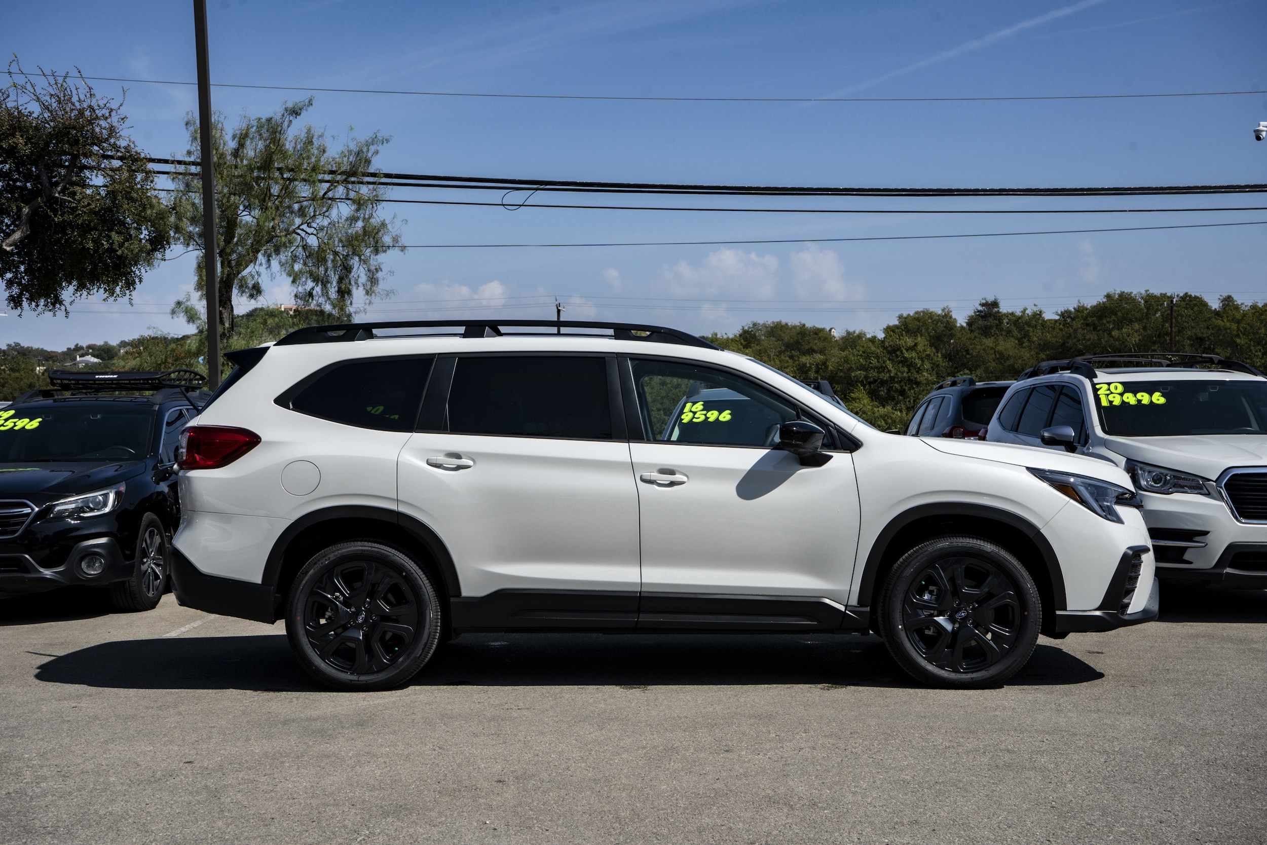 2025 Subaru Ascent Onyx Edition-Touring's photo