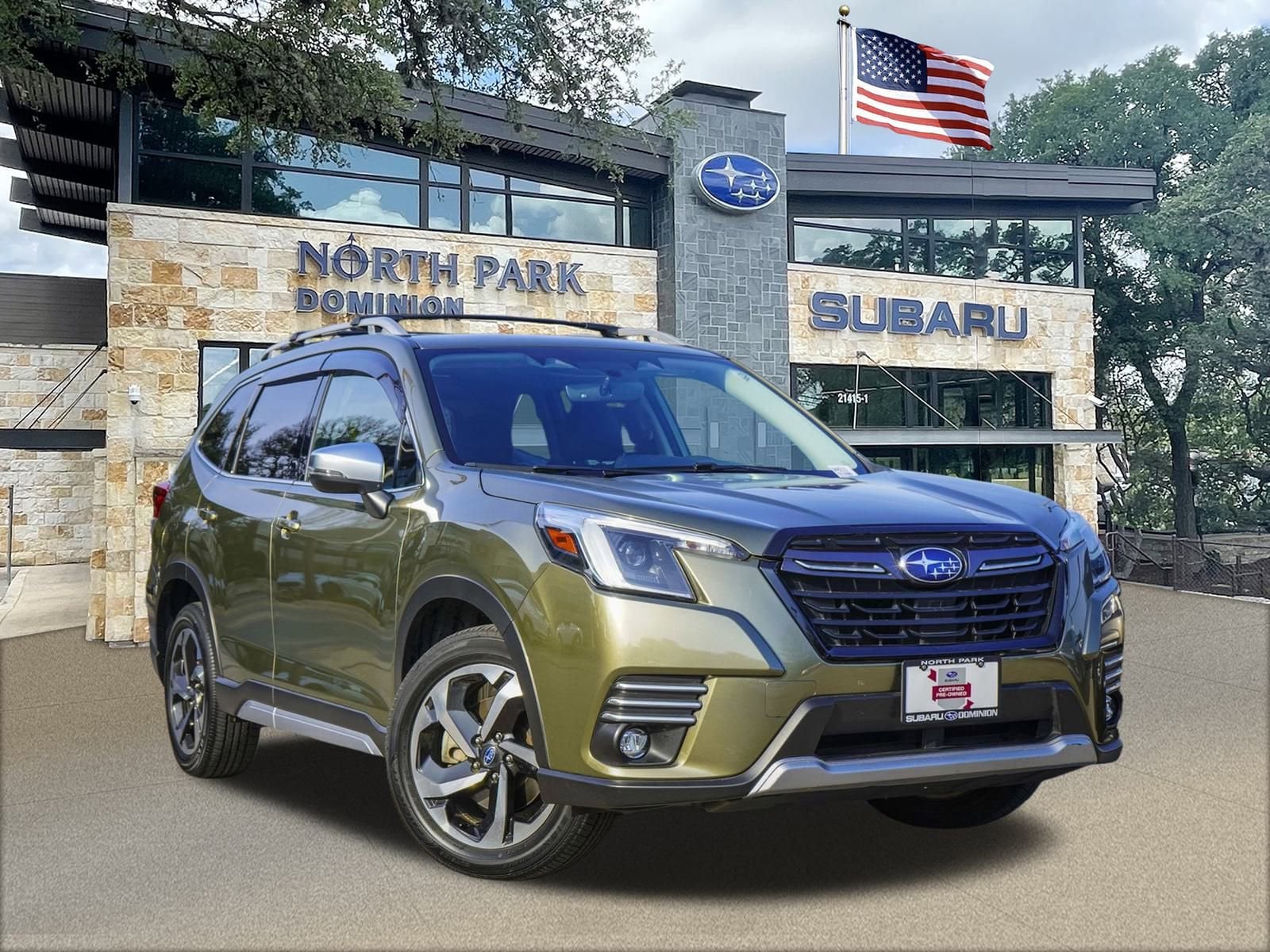 2023 Subaru Forester Touring's photo