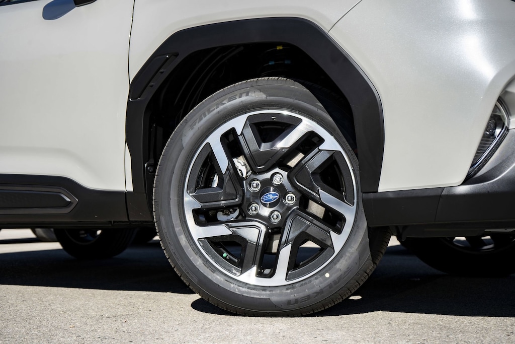 New 2025 Subaru Forester Limited SUV