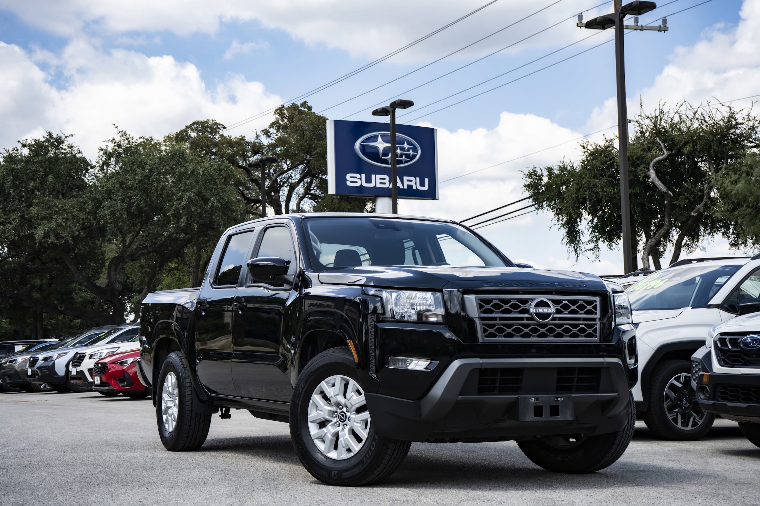 2023 Nissan Frontier SV