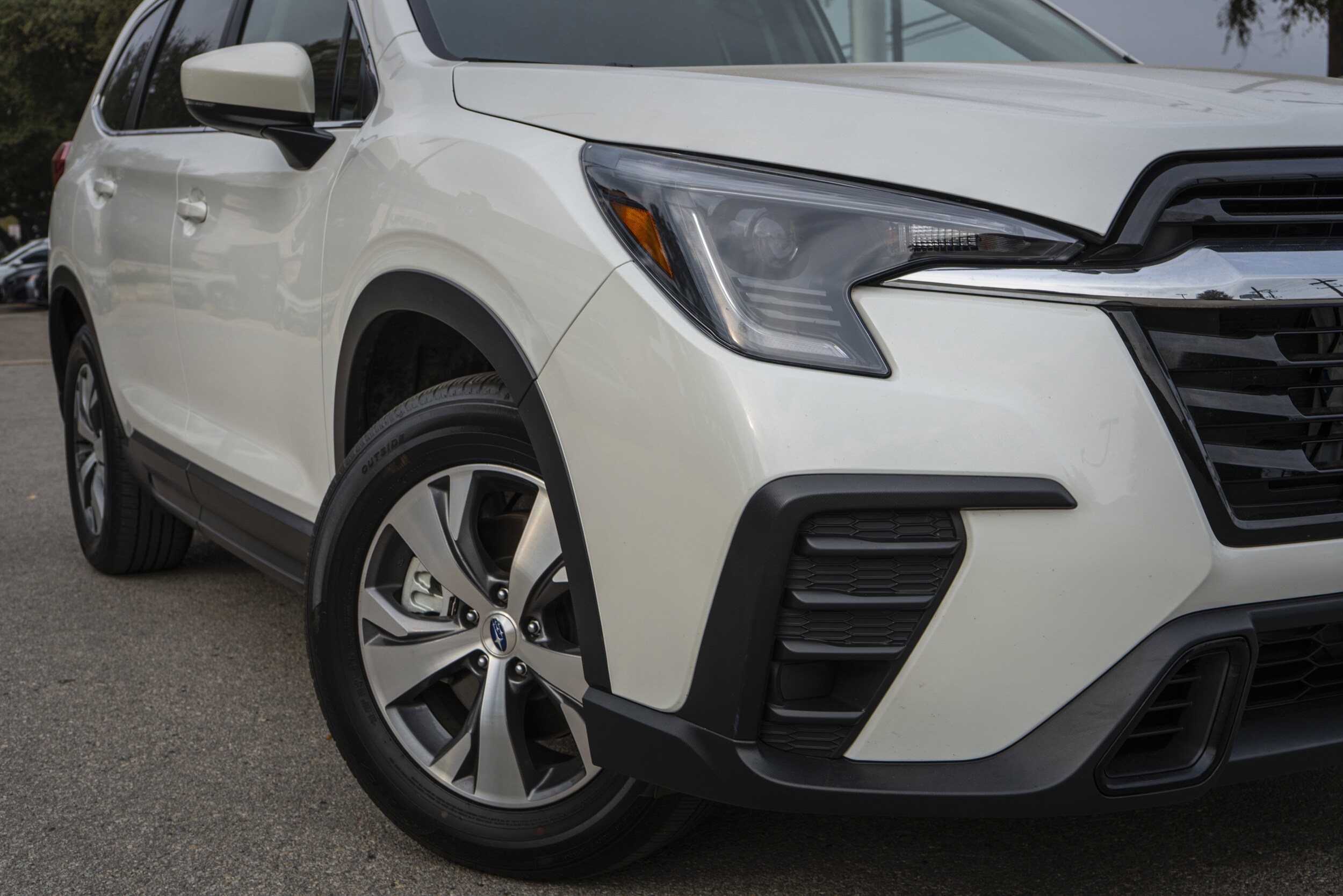 2025 Subaru Ascent Premium photo 3