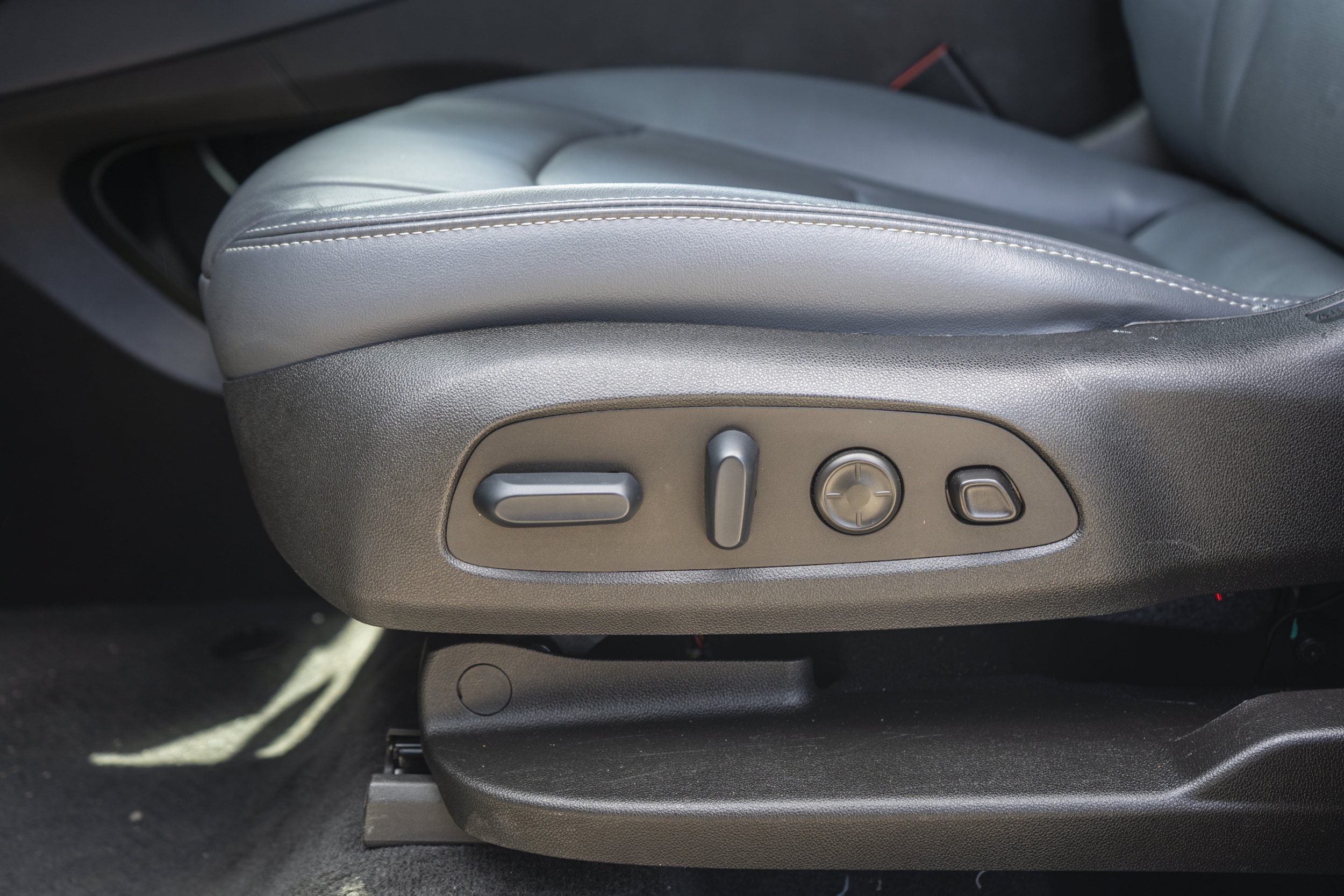 2024 Buick Enclave Premium - Photo 14