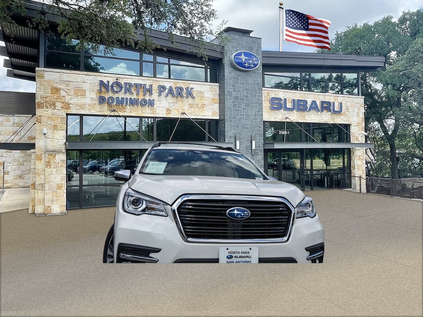 2022 Subaru Ascent Touring photo 3