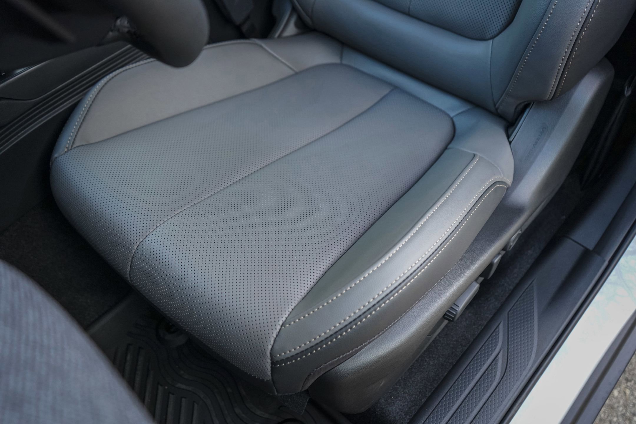 2026 Subaru Outback Limited XT - Photo 10