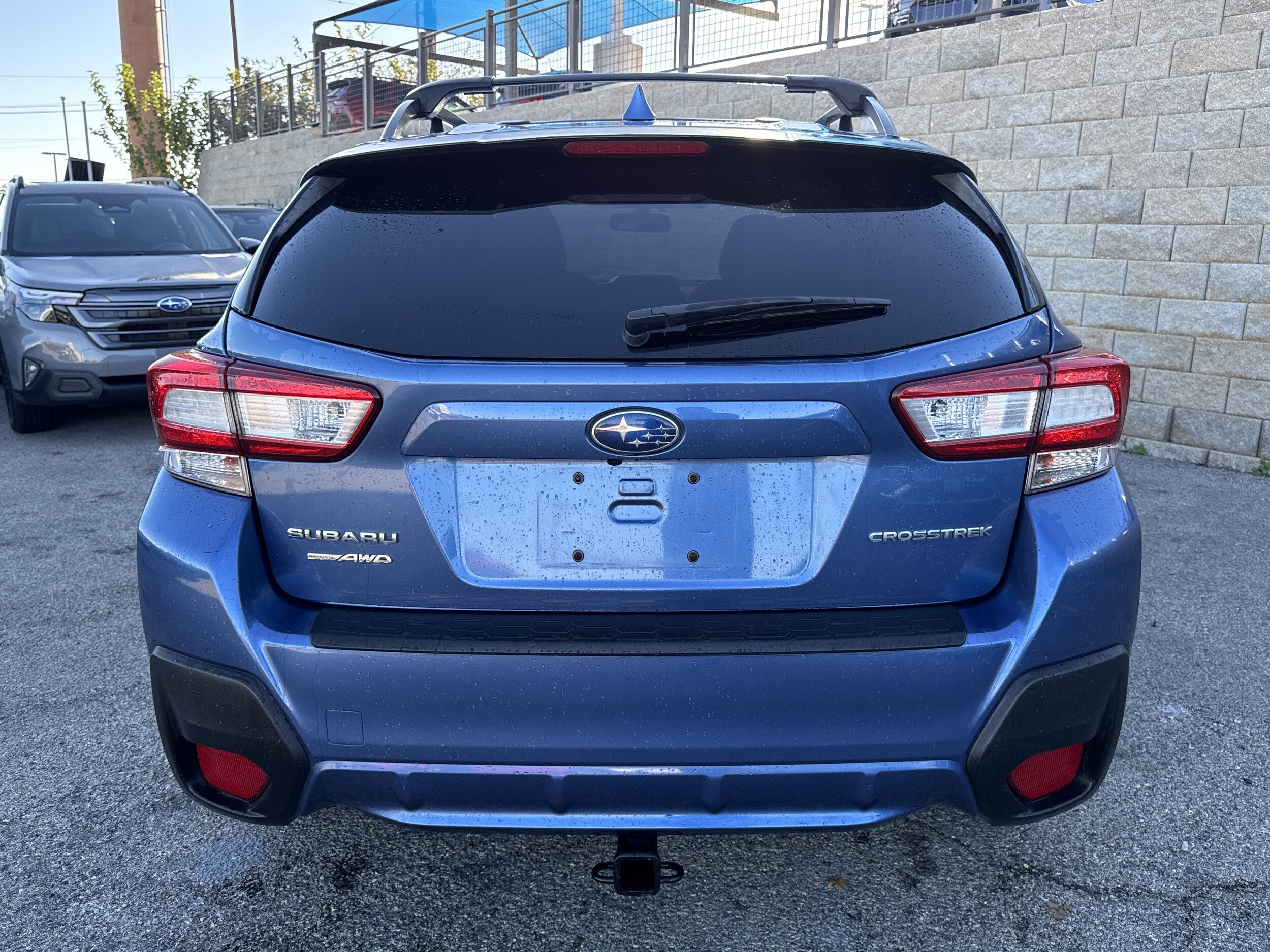 2018 Subaru Crosstrek 2.0i Premium photo 3