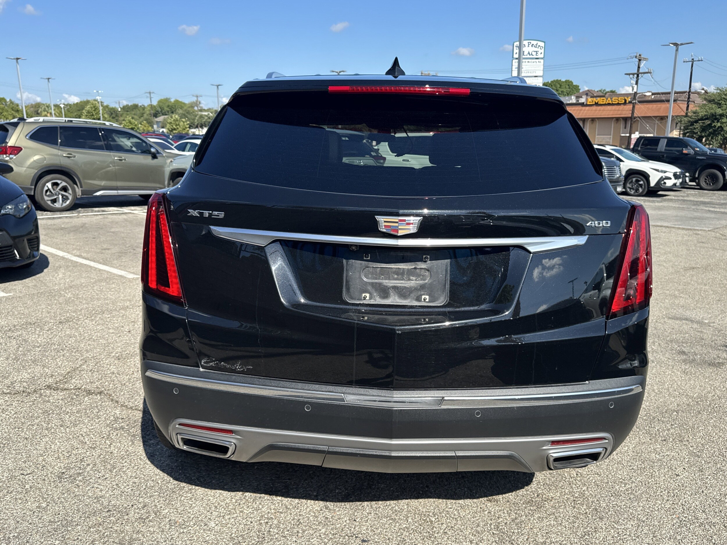 2023 Cadillac XT5 Premium Luxury photo 3