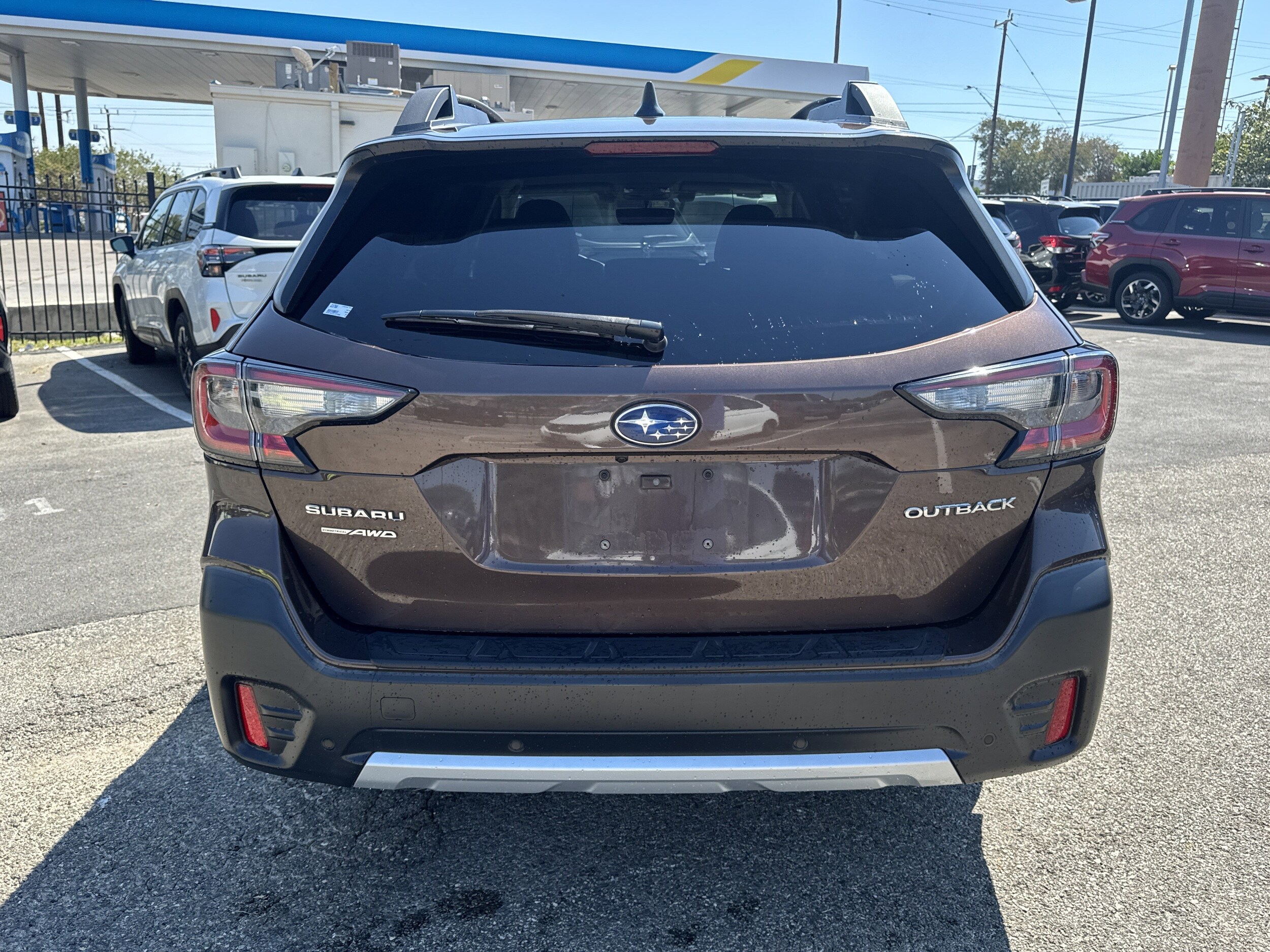 2020 Subaru Outback Limited photo 3