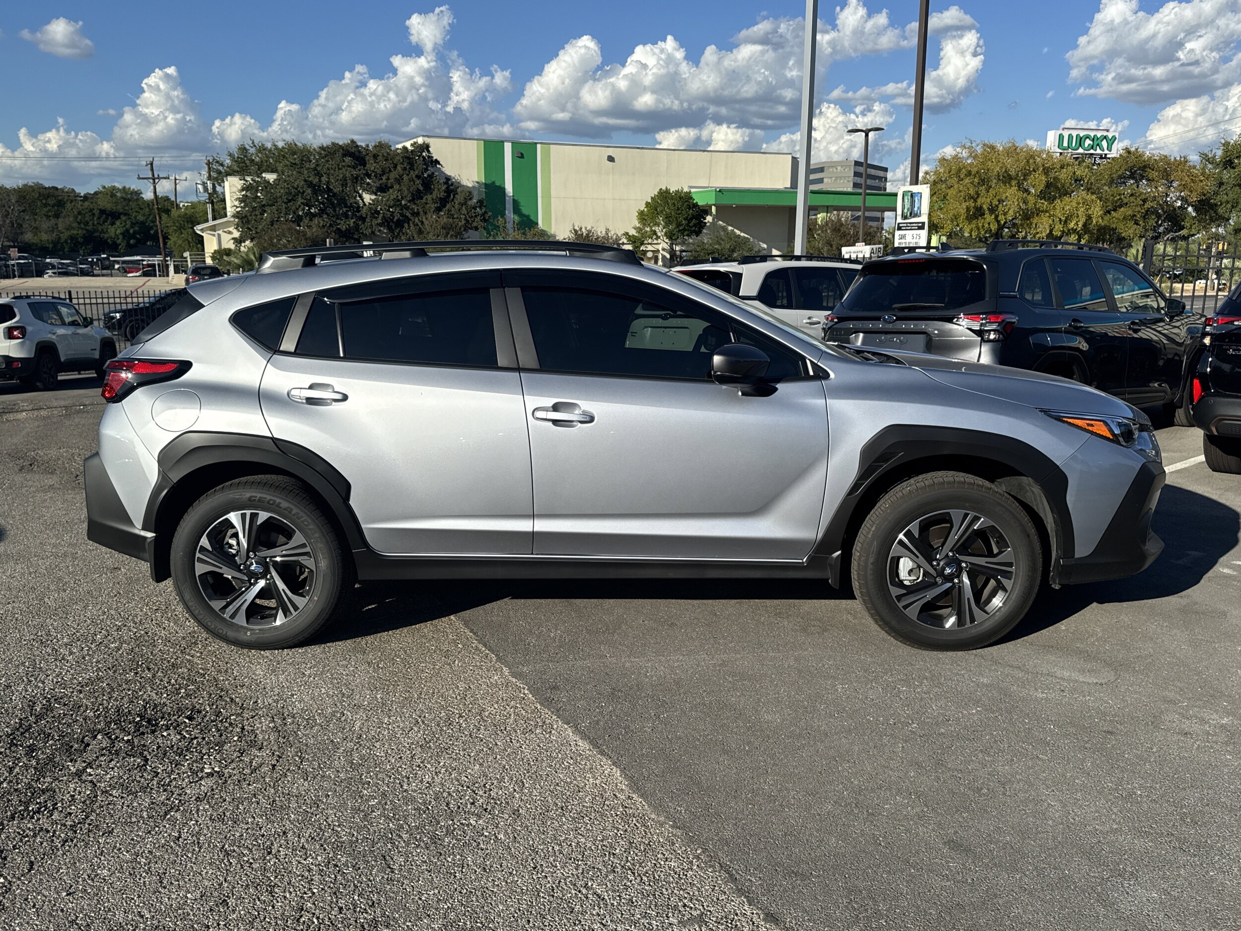 2025 Subaru Crosstrek Premium photo 2