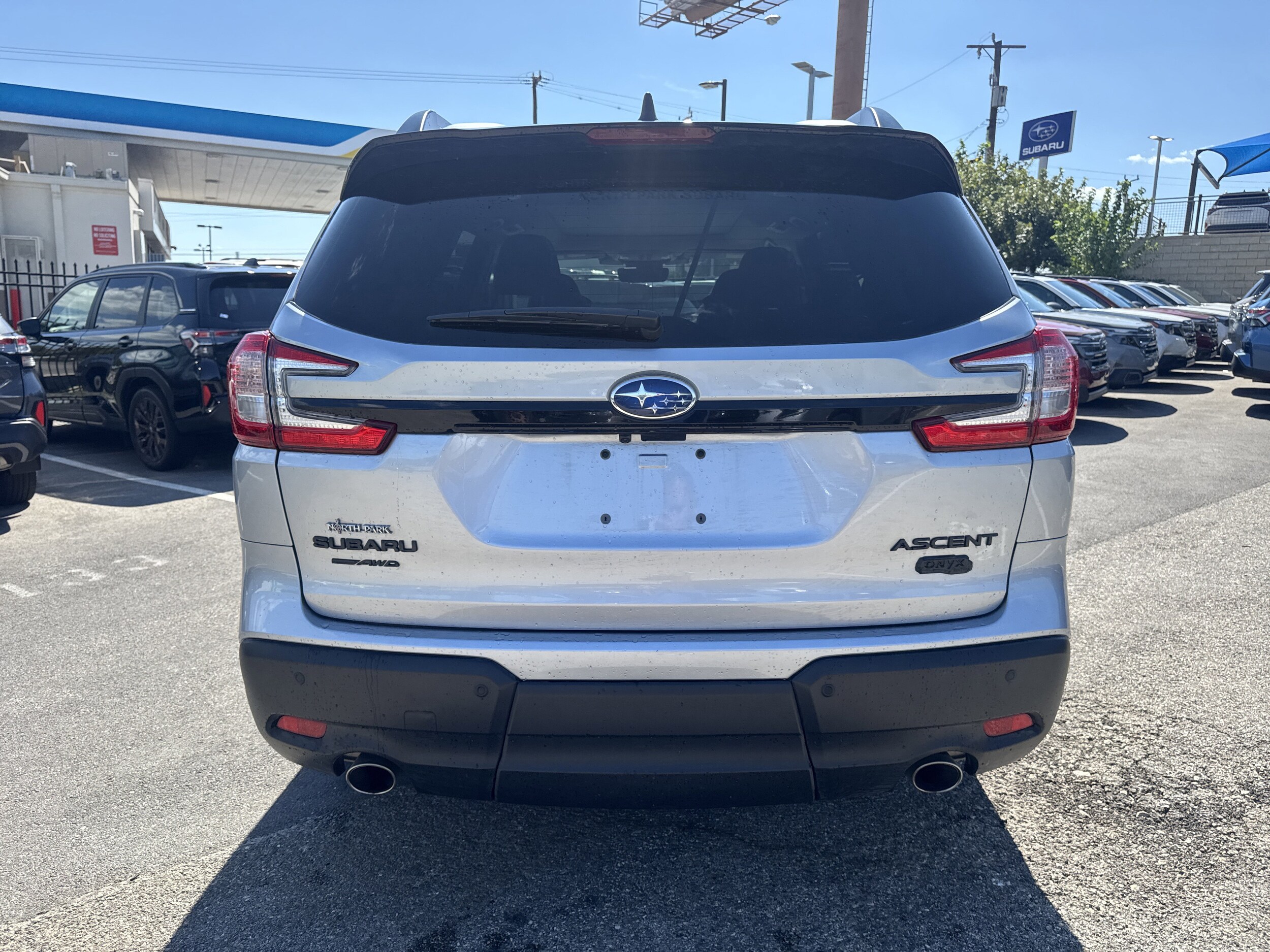 2025 Subaru Ascent Onyx Edition photo 4