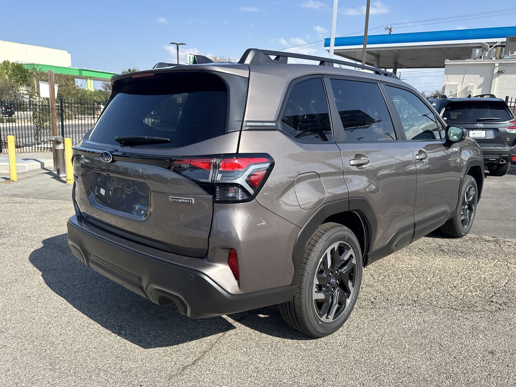 New 2025 Subaru Forester Hybrid Limited SUV